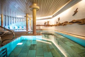 Bazén v ubytování Hotel Resort Al Sole nebo v jeho okolí
