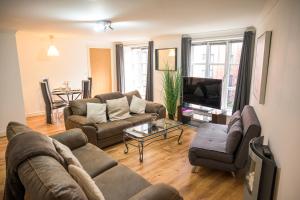 Area tempat duduk di Bookbinders Apartments Leeds City Centre