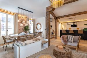Część wypoczynkowa w obiekcie Arechaga AC by Staynnapartments