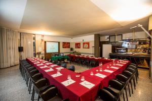 Köök või kööginurk majutusasutuses Hotel Ristorante Alcide