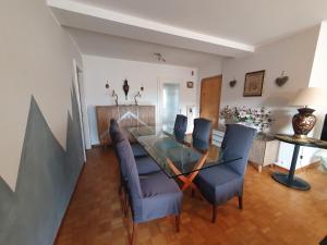 Posezení v ubytování Apartment Rue Centrale