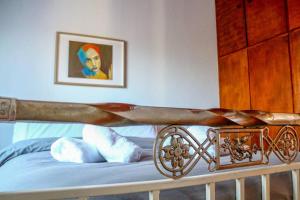 Kép Breathtaking Lake View Cottage with a Fireplace Next to Ioannina City! szállásáról Joáninában a galériában