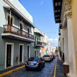 聖胡安的住宿－KASA Roof Top 5 1 Bed 1 Bath for 2 Guests AMAZING Views Old San Juan，相簿中的一張相片