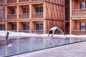 Hosté ubytování Tirol Lodge + 87 fotografií