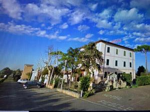 Budova, v ktorej sa hotel nachádza