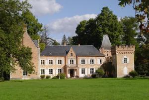 Afbeelding uit fotogalerij van Hostellerie Du Château Les Muids in La Ferté-Saint-Aubin