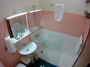 A bathroom at Albergo Residence Italia Vintage Hotel