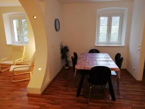 Un lugar para sentarse en Land Wohnung