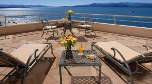 A balcony or terrace at Cacique Inacayal Lake Hotel & Spa