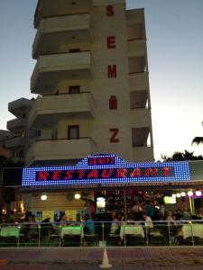 The building in which az apartmanhoteleket is located