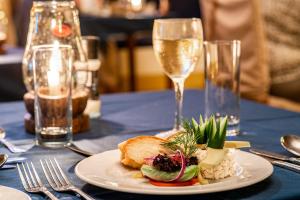Essen im Hotel oder in der Nähe