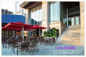 Un restaurant sau alt loc unde se poate mânca la Cat ba Paradise Hotel - Sky Bar & Massage