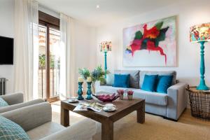 A seating area at Genteel Home Cabildo