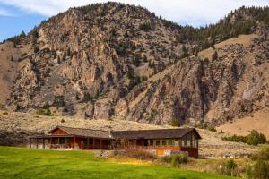 Gallery image of Twin Peaks Guest Ranch in Salmon