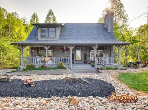 Κήπος έξω από το Hanky Panky Cabin