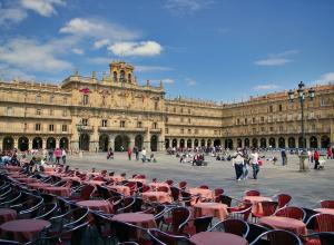 Gallery image of CHESS CITY in Salamanca