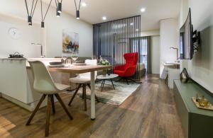 Olvios Design Suite TV 또는 엔터테인먼트 센터