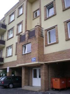 Budova, v ktorej sa apartmán nachádza
