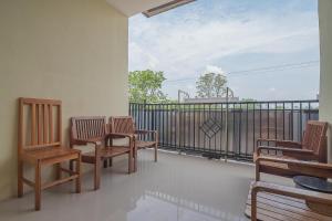 Μπαλκόνι ή βεράντα στο RedDoorz Syariah At Jalan cilik Riwut Kapuas