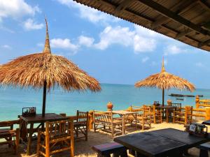 Restaurace v ubytování Blue Andaman Lanta Resort