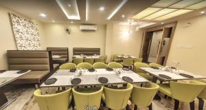 Χώρος καθιστικού στο Hotel Bharat +67 φωτογραφίες