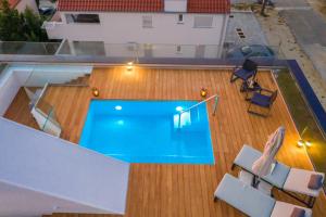 Bazén v ubytování Bekina, stylish rooftop pool apartment nebo v jeho okolí