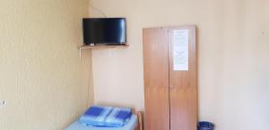 TV a/nebo společenská místnost v ubytování Hostel AV Palanka + 13 fotografií