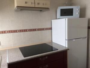 A kitchen or kitchenette at Atiko La Vista