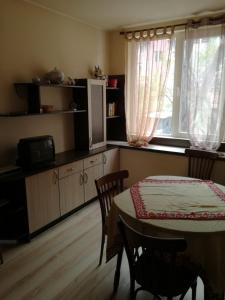 Kuchyň nebo kuchyňský kout v ubytování apartmen Xan malamir + 12 fotografií