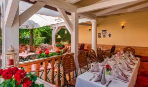 Restaurace v ubytování Hotel Schäfflerwirt