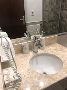 Ένα μπάνιο στο Asuncion Gracia Suites