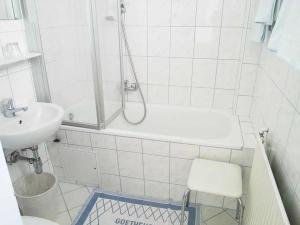 Koupelna v ubytování Hotel Goethehof