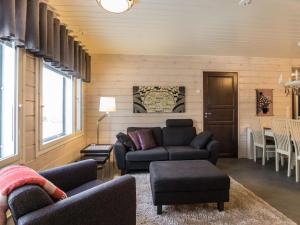 Posezení v ubytování Holiday Home Hil-lak-ka ii as 5 by Interhome