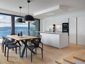 Kuchyň nebo kuchyňský kout v ubytování Villa Palma by Interhome