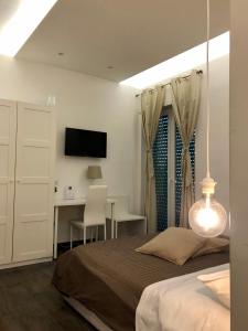 A television and/or entertainment centre at CIVICO 29