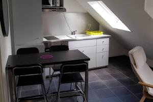 Köök või kööginurk majutusasutuses ST LARY-VIGNEC Joli petit appartement idéalament situé
