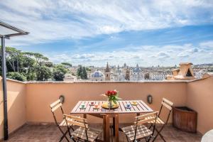 Balkon lub taras w obiekcie Roof top magic Piazza del Popolo