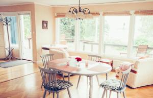 Posezení v ubytování Bolmsö B&B + 37 fotografií