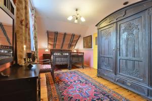 Fotografia z galérie ubytovania Willa Reglówka Stylowy dom Pachnący ogród v destinácii Wola Krakowiańska