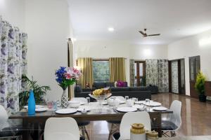 Area soggiorno di LikeMyHome Homestay Mysore