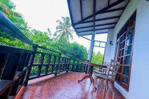 Balcony o terrace sa DANDELION - Unawatuna