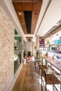 Khu vực ghế ngồi tại Queen Boutique Hotel Chaweng