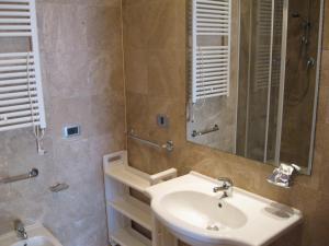 Ванная комната в Residence Mediterraneo