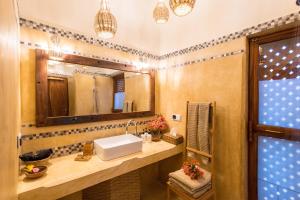 Vannituba majutusasutuses Clove Island Villas & Spa