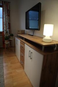 Telewizja i/lub zestaw kina domowego w obiekcie Apart 83