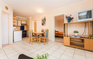 Kuchnia lub aneks kuchenny w obiekcie Apartmani Andreas