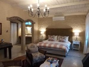 Gallery image of Hartland Garden Suite in Oudtshoorn