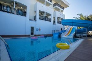 Bazén v ubytování Side Aquamarin Resort & Spa nebo v jeho okolí + 30 fotografií