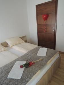 Letto o letti in una camera di Hotel Logavina 8 Garage Parking