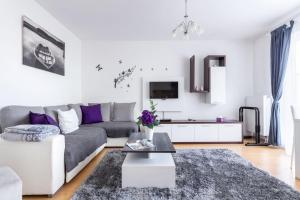 A seating area at Matthias Home Midtown Budapest